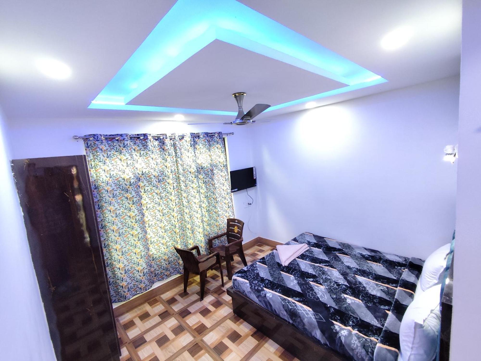 The Heaven Tree Hotel Srinagar  Ngoại thất bức ảnh